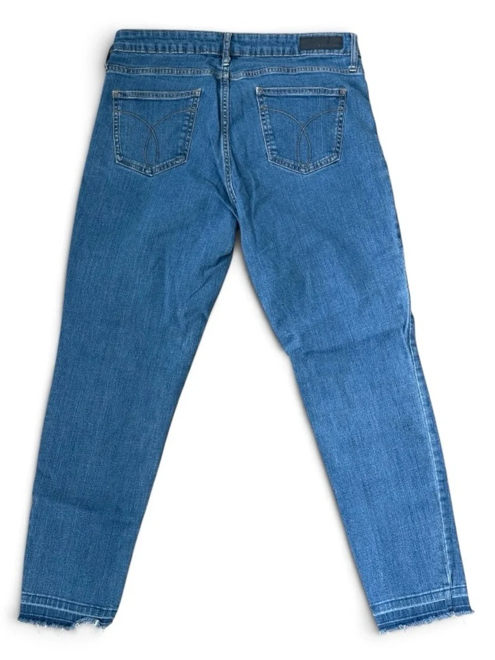 Calvin Klein Jeans 💙 elevate